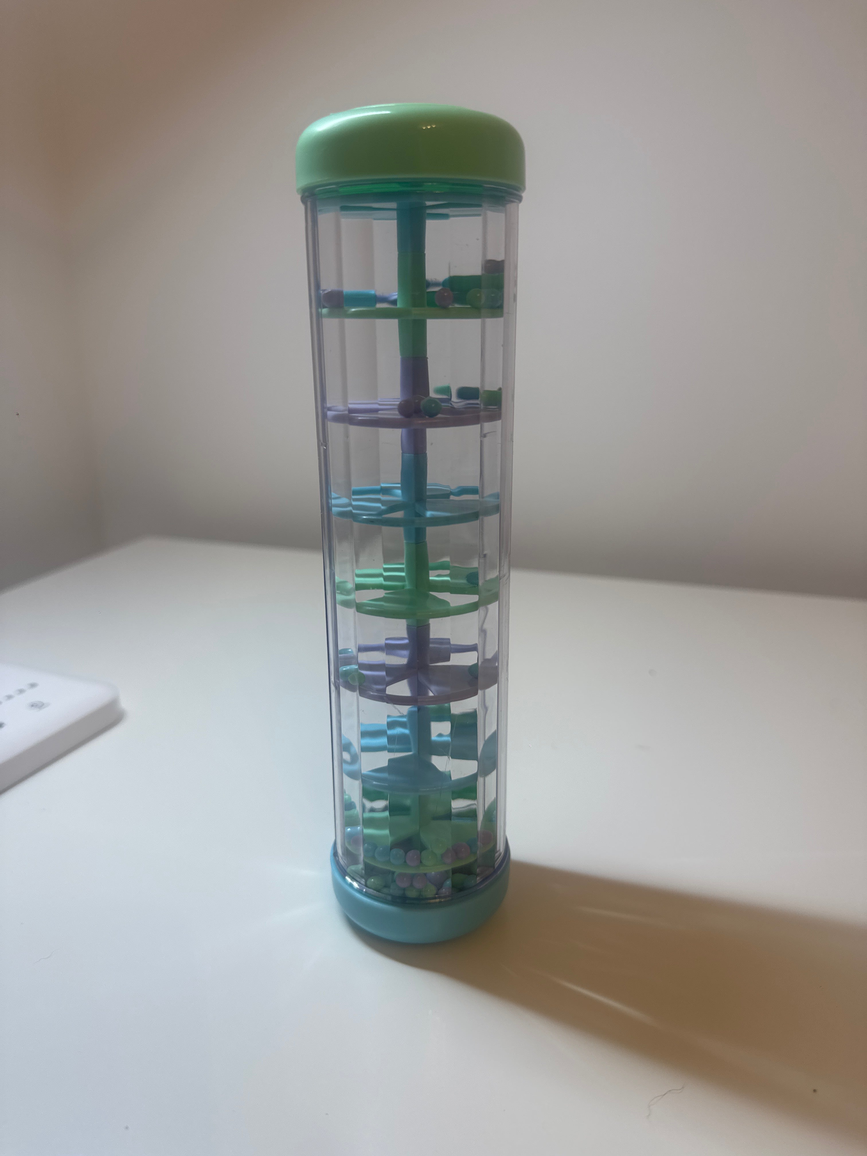 Rain noise maker fidget toy